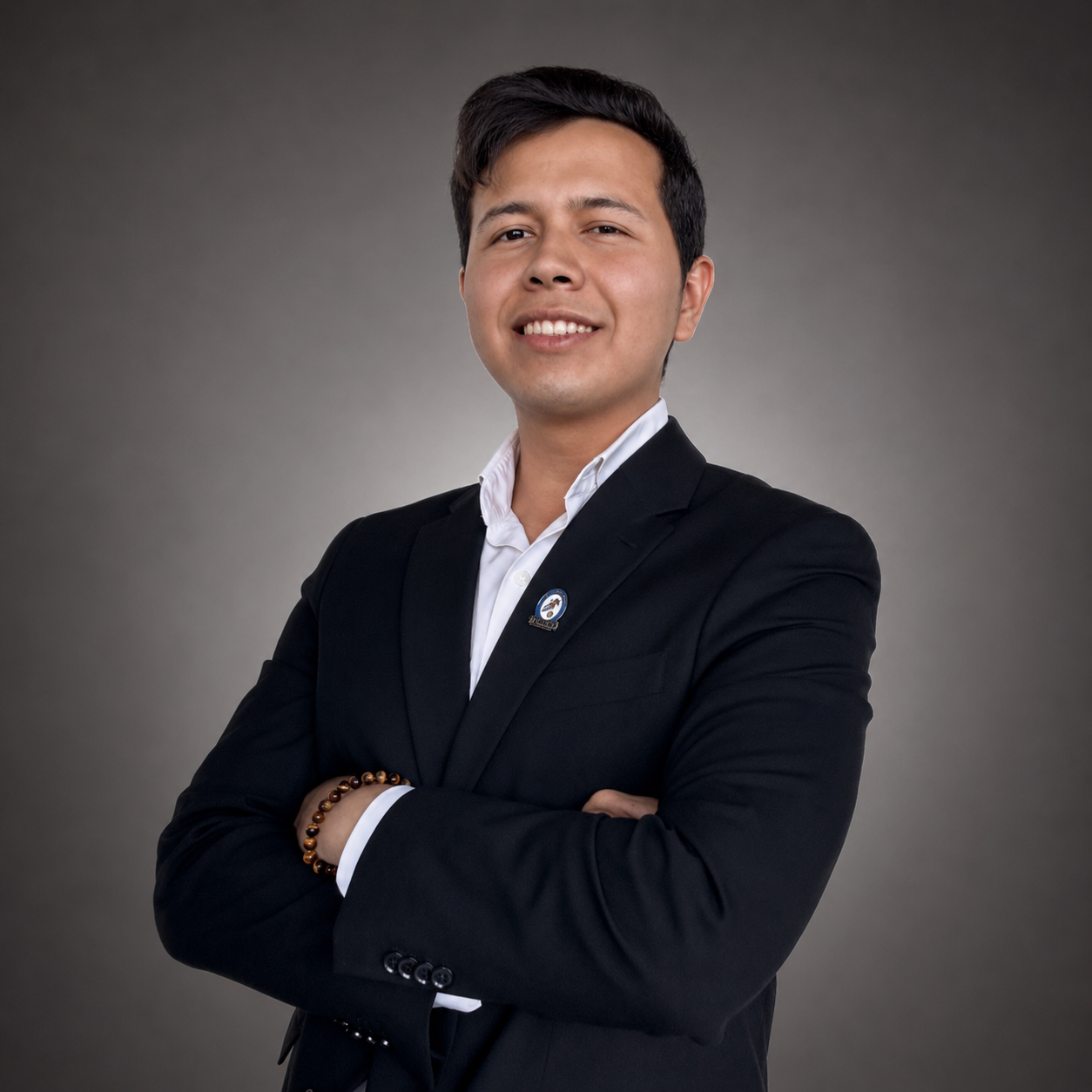 Lic. Josué Salvador Juárez Rodríguez en retrato para INNOVA NLD 2026